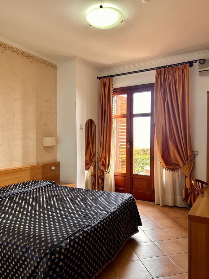 Hotel Lachea Aci Trezza Εξωτερικό φωτογραφία