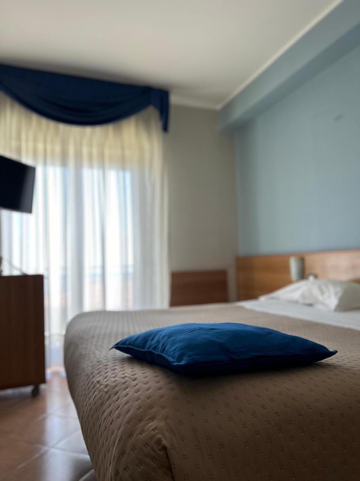 Hotel Lachea Aci Trezza Εξωτερικό φωτογραφία